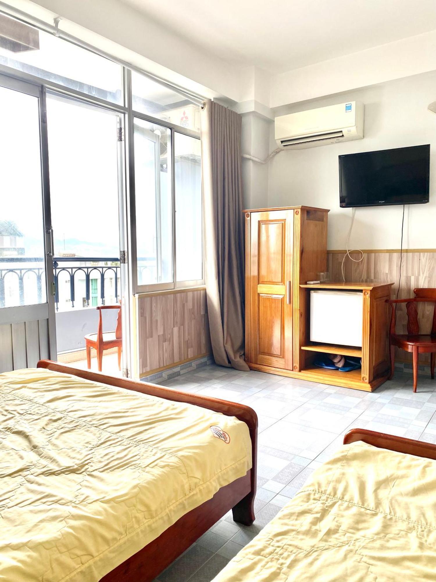 Tue Tinh Hotel Nha Trang Exterior photo