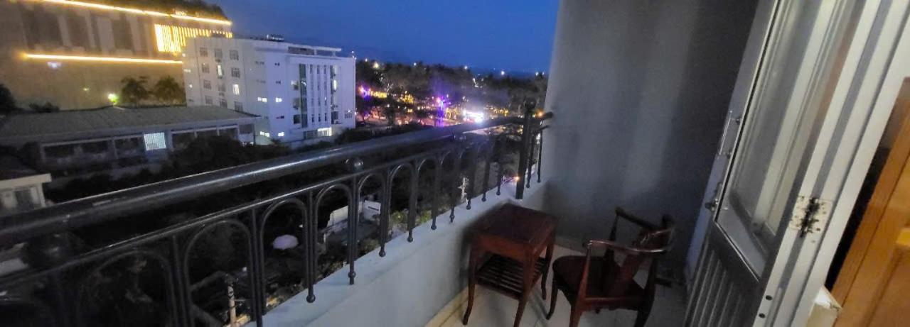 Tue Tinh Hotel Nha Trang Exterior photo