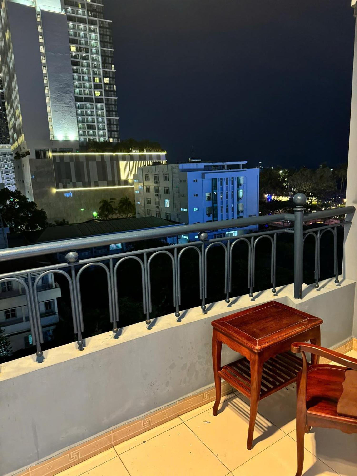 Tue Tinh Hotel Nha Trang Exterior photo