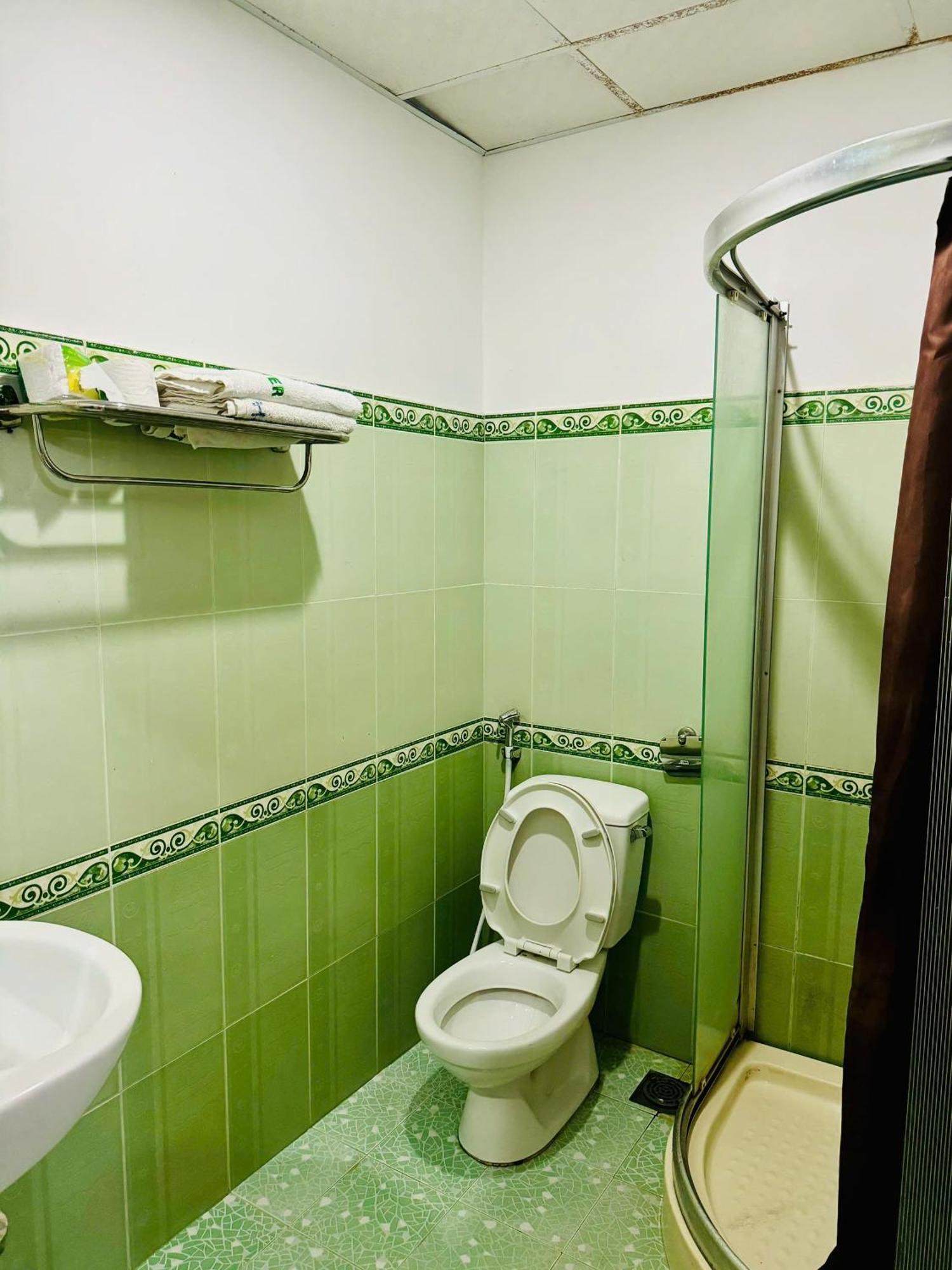 Tue Tinh Hotel Nha Trang Exterior photo